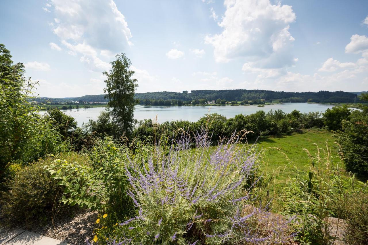 Stille X Weite - Hochwertige Wohnung Mit See-Panorama Kronburg Exterior photo